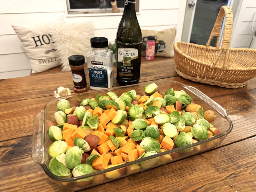 A glass pan with mixed veggies